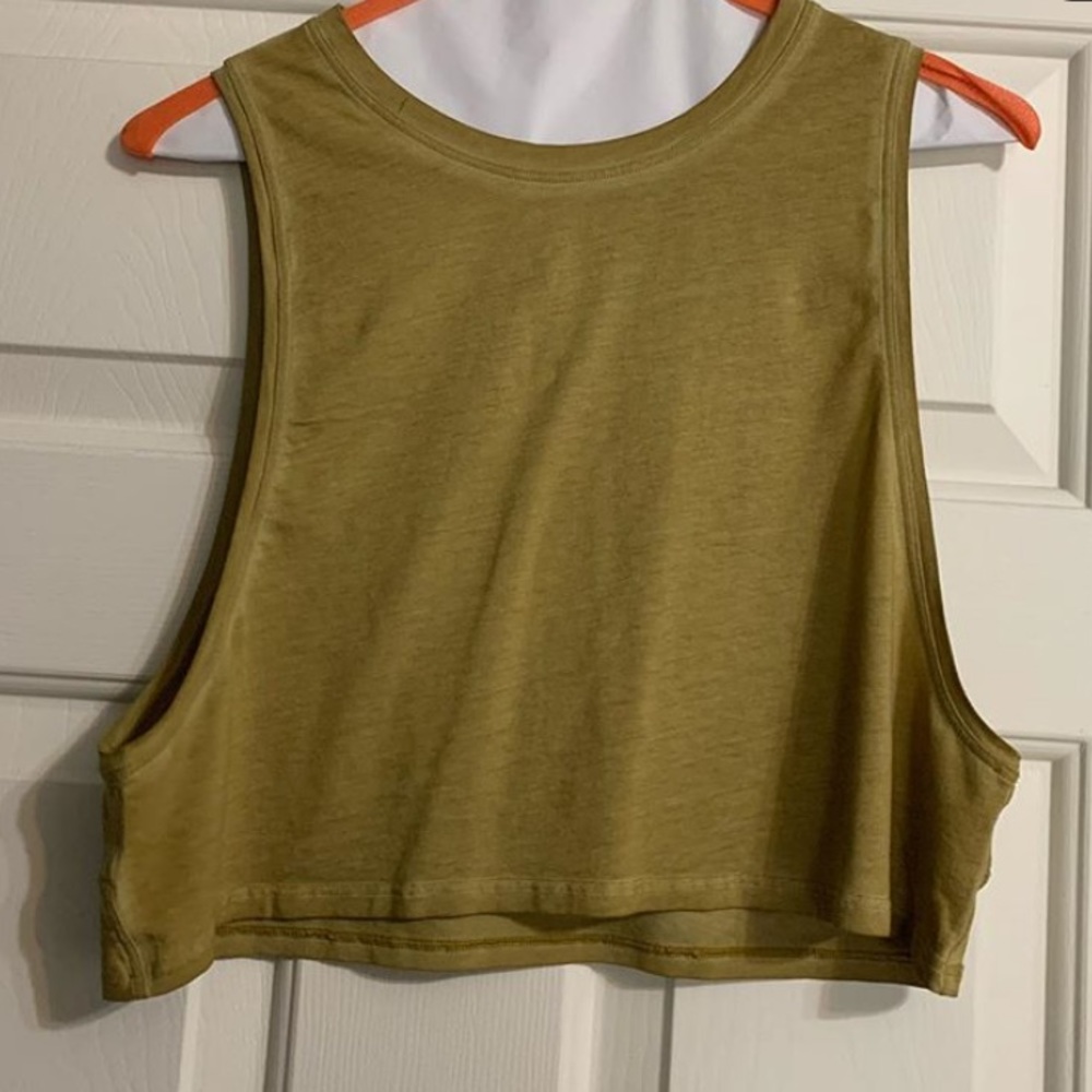 Lulu Lemon Muscle Love Crop Tank
